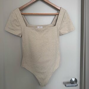 Aritzia Contour Square-neck Short-sleeve Bodysuit